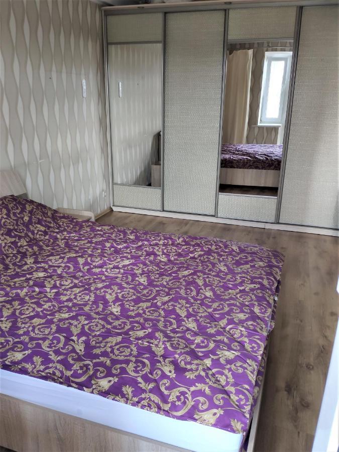 Cozy One Bedroom Apartment Kiev Exterior photo