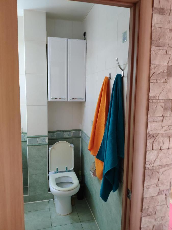 Cozy One Bedroom Apartment Kiev Exterior photo